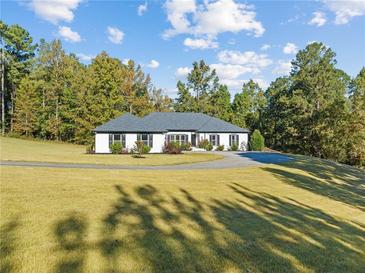 Photo one of 5065 Rabbit Farm Rd Loganville GA 30052 | MLS 7336186