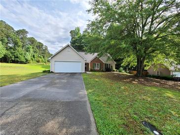 Photo one of 504 Chase Ct Loganville GA 30052 | MLS 7384105
