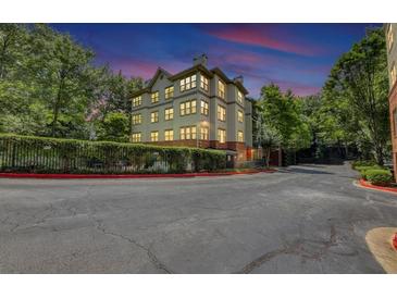 Photo one of 5559 Glenridge Dr # 2103 Atlanta GA 30342 | MLS 7433263