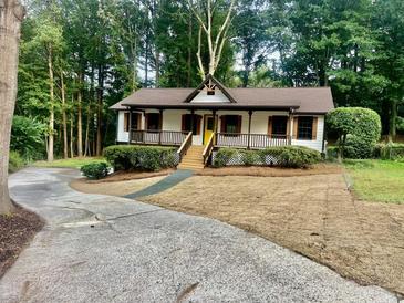 Photo one of 3720 Menloe Way Snellville GA 30039 | MLS 7455917