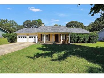 Photo one of 107 Gwenellen Dr Locust Grove GA 30248 | MLS 7483998