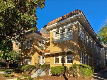 Photo one of 653 N Highland Ne Ave # 1 Atlanta GA 30306 | MLS 7487132