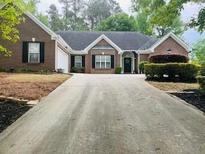 View 2945 Cove Crossing Dr Lawrenceville GA