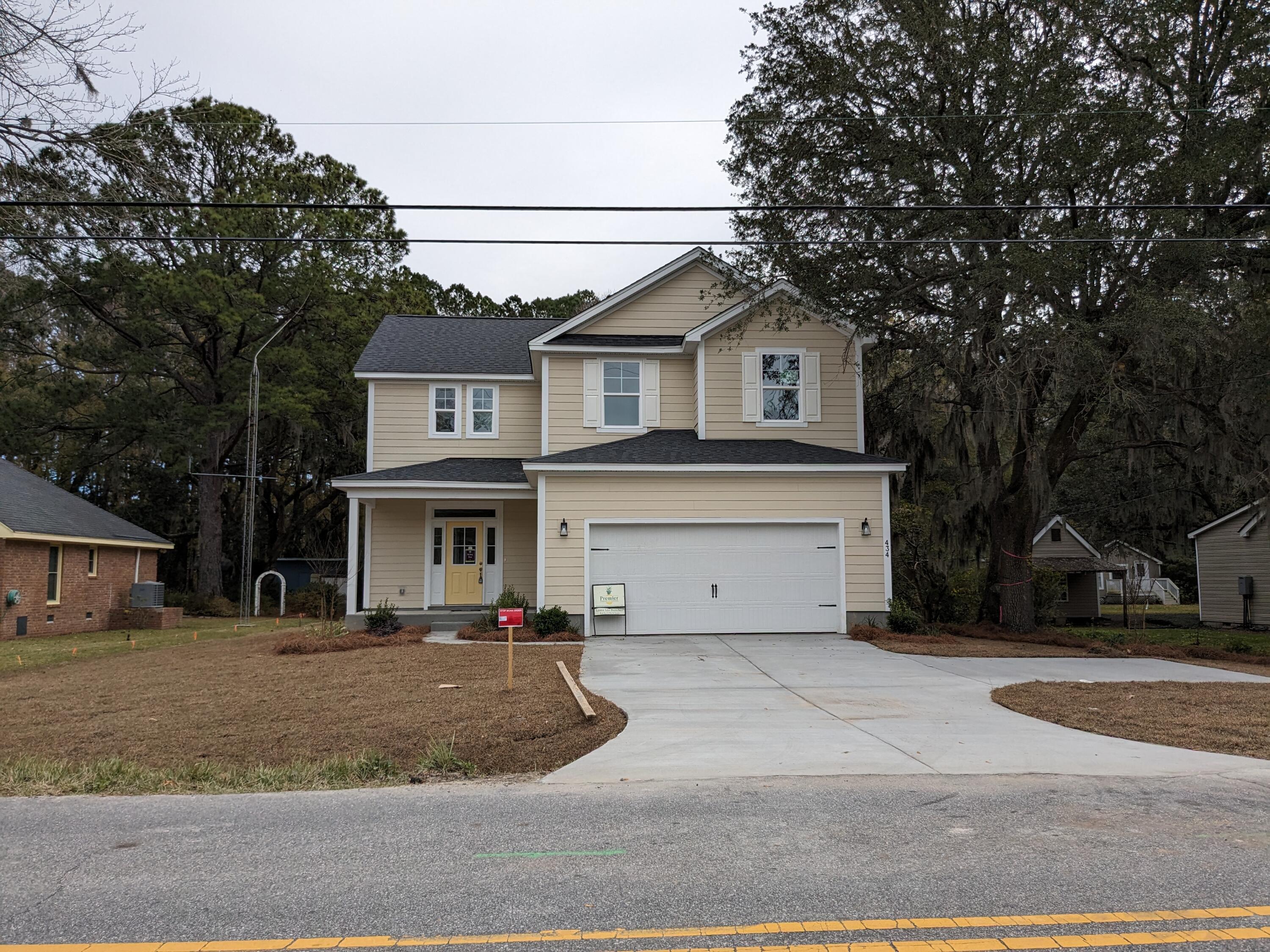 Photo one of 434 Woodland Shores Rd James Island SC 29412 | MLS 24000477