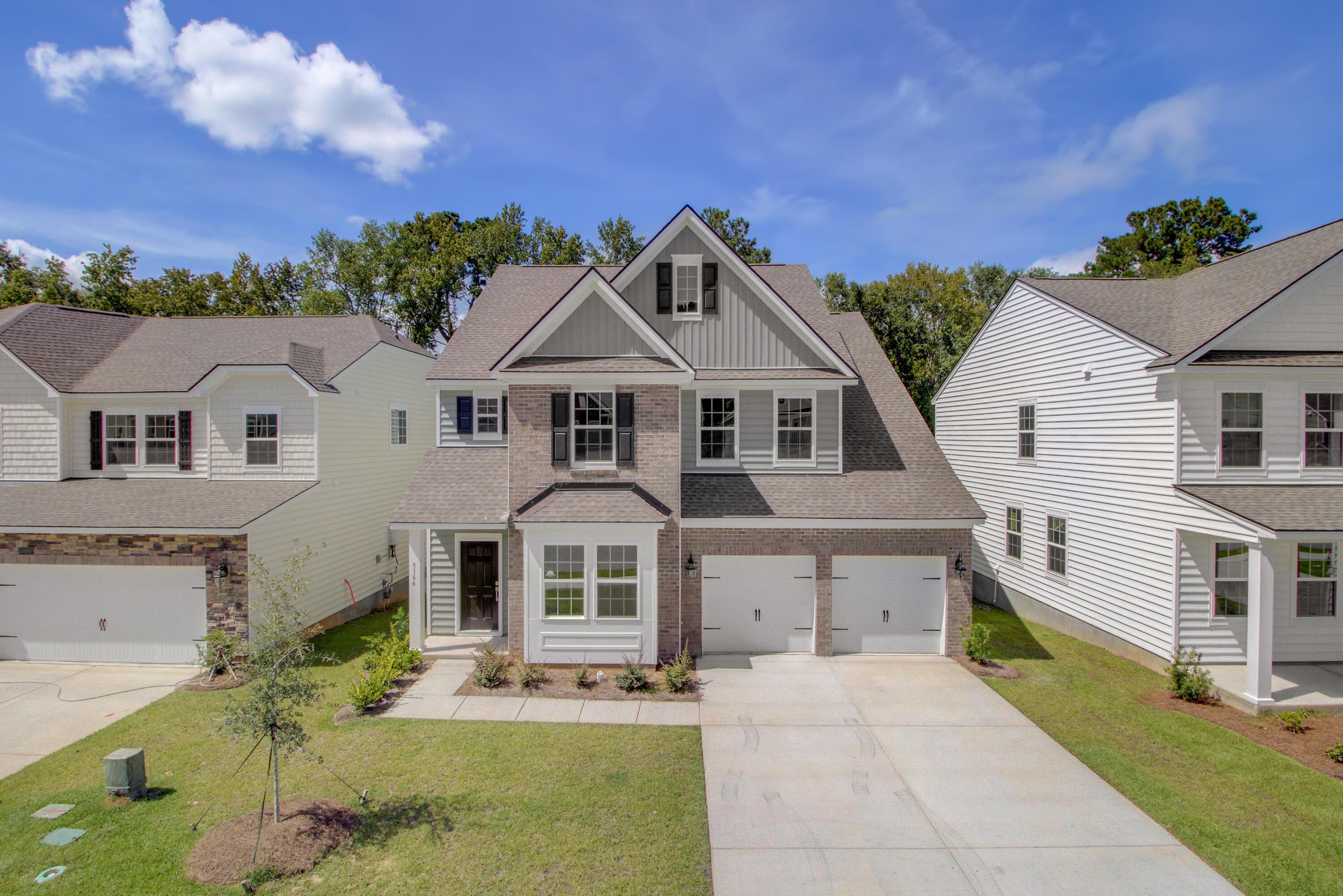 Photo one of 575 Yellow Leaf Ln Summerville SC 29486 | MLS 24002011