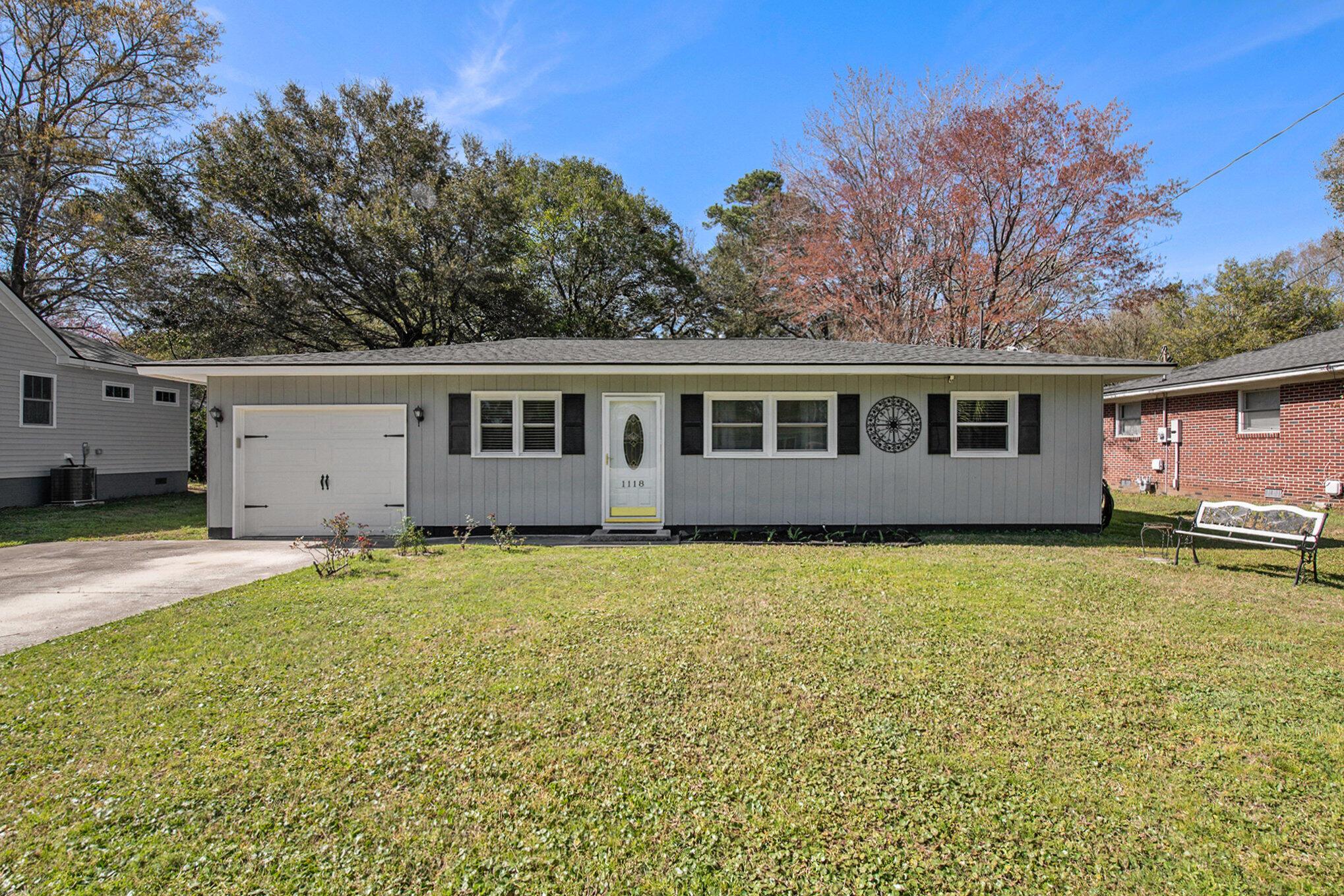 Photo one of 1118 Yeamans Hall Rd Hanahan SC 29410 | MLS 24006400