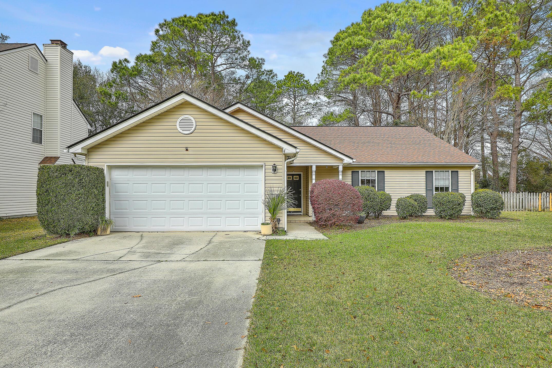 Photo one of 1308 Gilead Rd Mount Pleasant SC 29466 | MLS 24006608