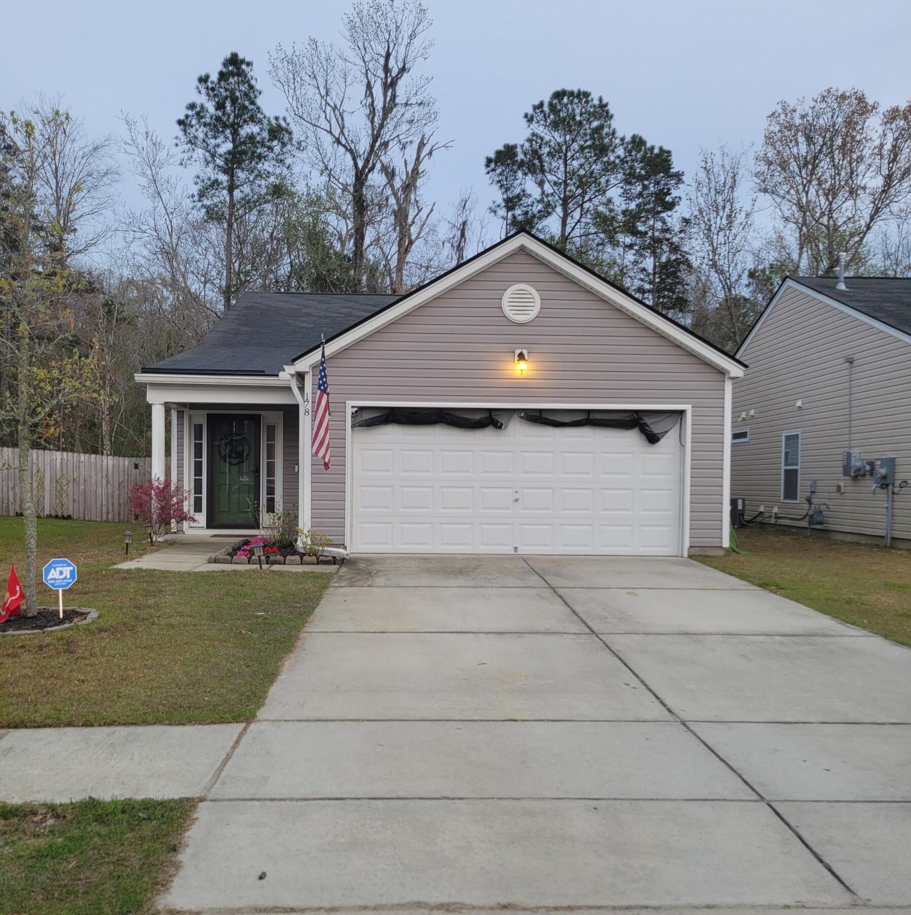Photo one of 178 Brittondale Rd Summerville SC 29485 | MLS 24006730