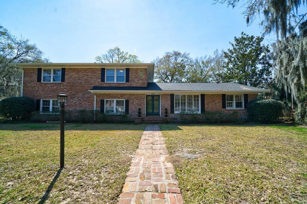 Photo one of 25 Fort Royal Ave Charleston SC 29407 | MLS 24006779
