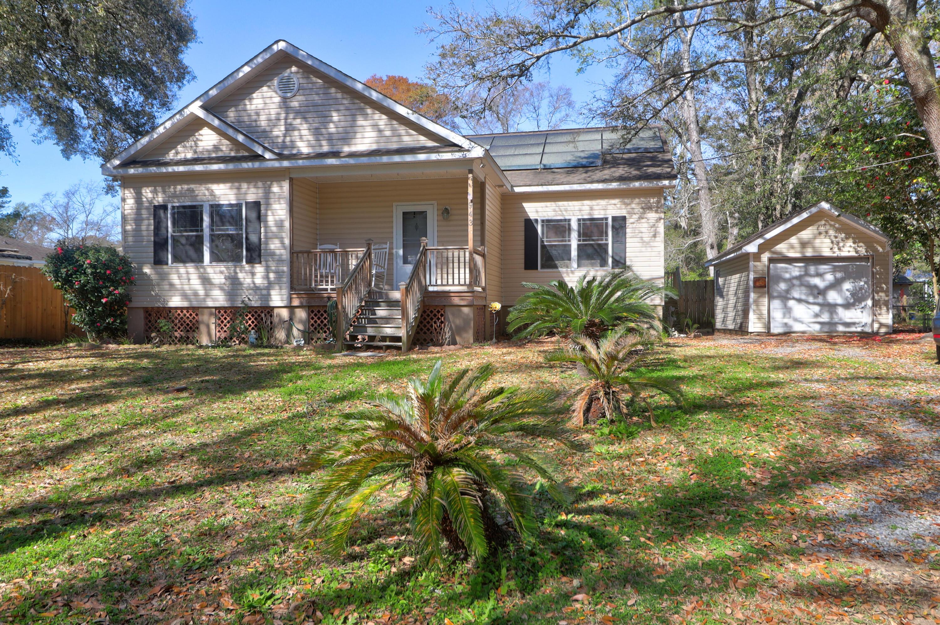 Photo one of 943 Dill Ave Charleston SC 29412 | MLS 24006925
