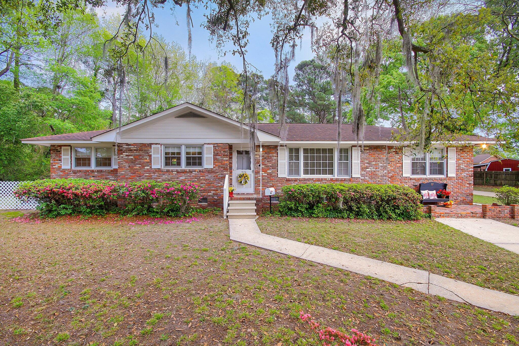 Photo one of 930 Holly Ct Hanahan SC 29410 | MLS 24007718