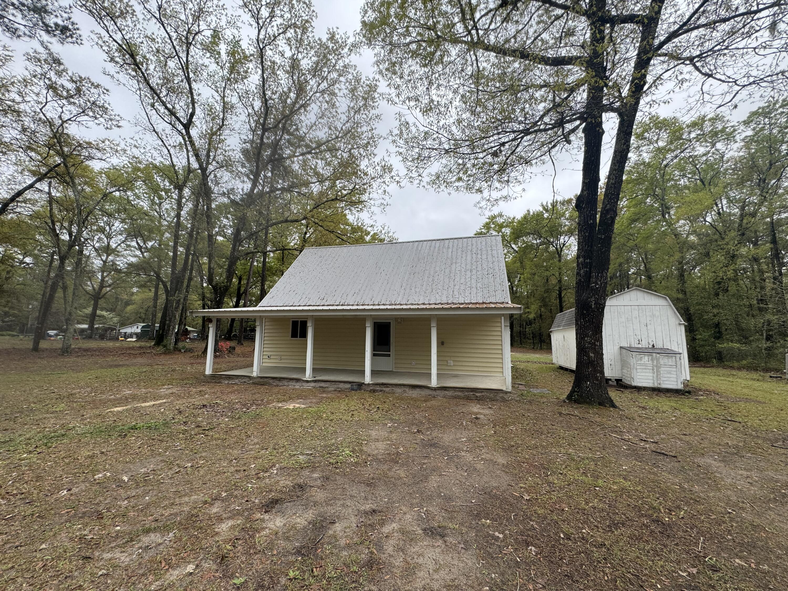 Photo one of 373 Old Cemetary Rd Jamestown SC 29453 | MLS 24007854