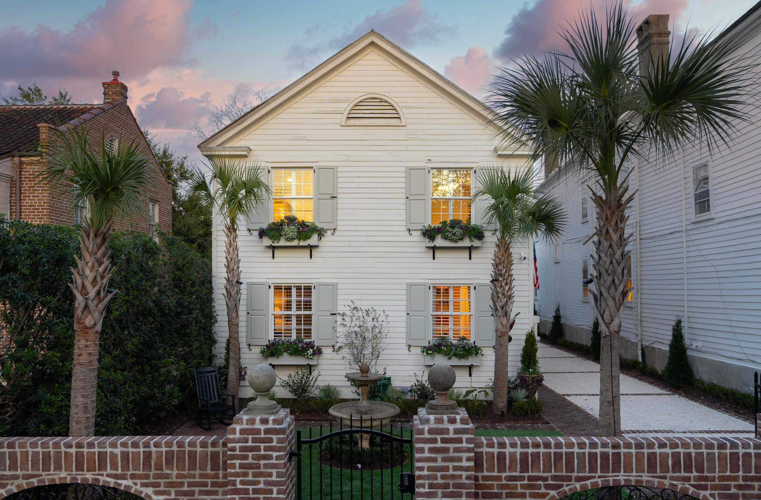 Photo one of 8 Smith St Charleston SC 29401 | MLS 24008237