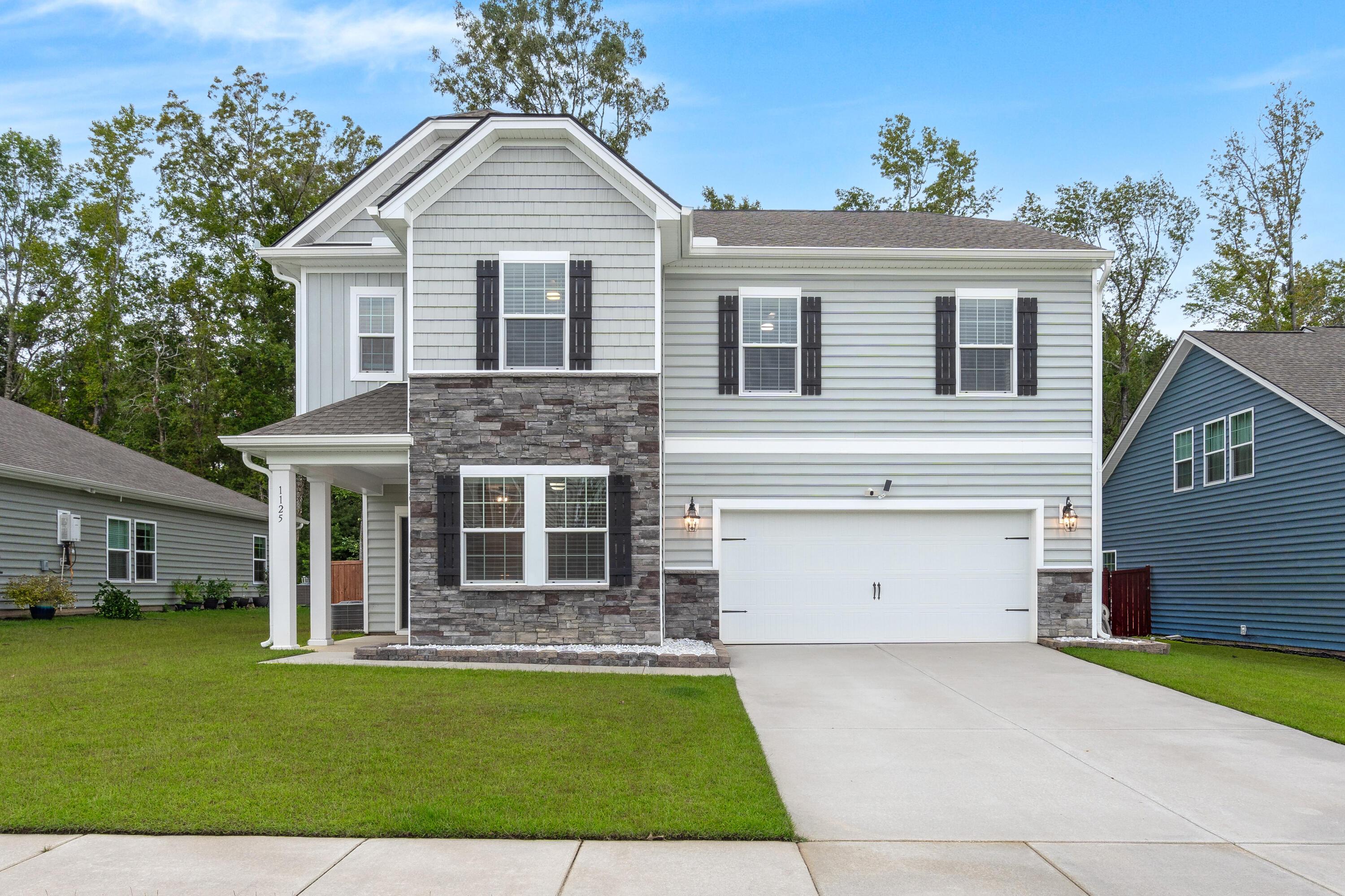 Photo one of 1125 Mossy Rock Dr Summerville SC 29485 | MLS 24008298