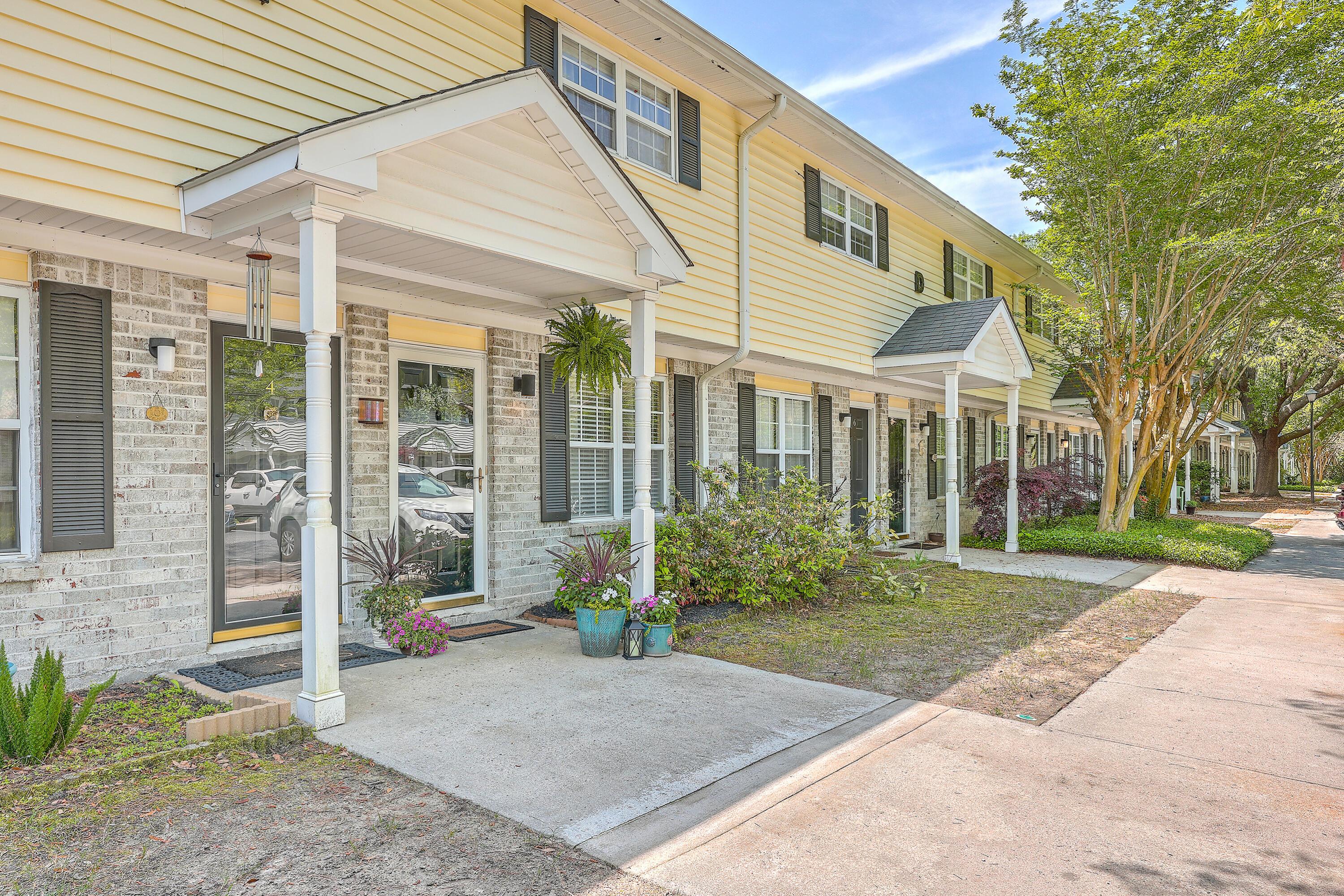 Photo one of 507 Stinson Dr # 5D Charleston SC 29407 | MLS 24008399