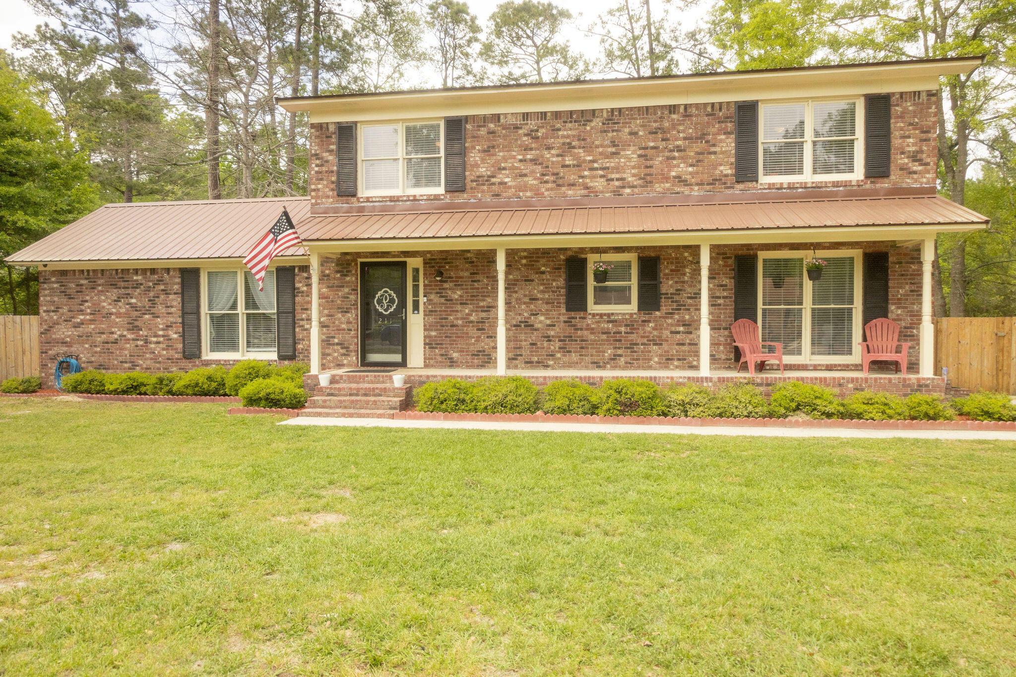 Photo one of 211 Wintergreen Rd Walterboro SC 29488 | MLS 24009140