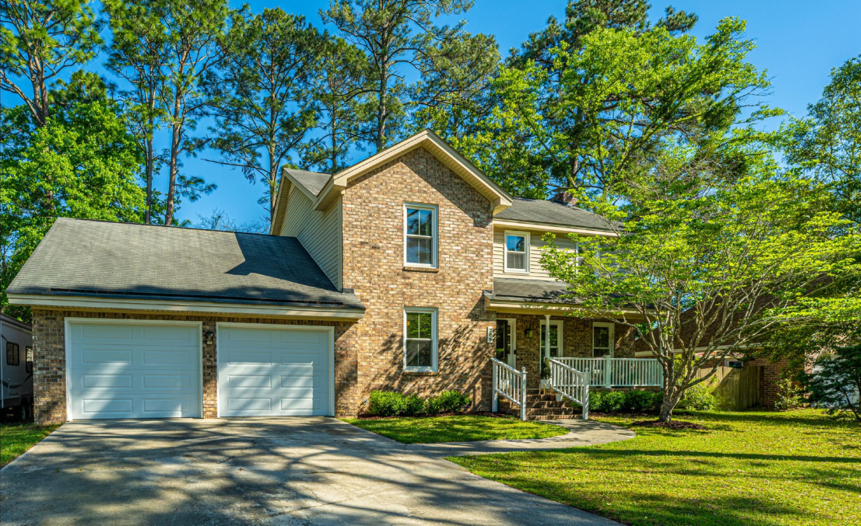 Photo one of 209 Towhee Dr Summerville SC 29485 | MLS 24009246