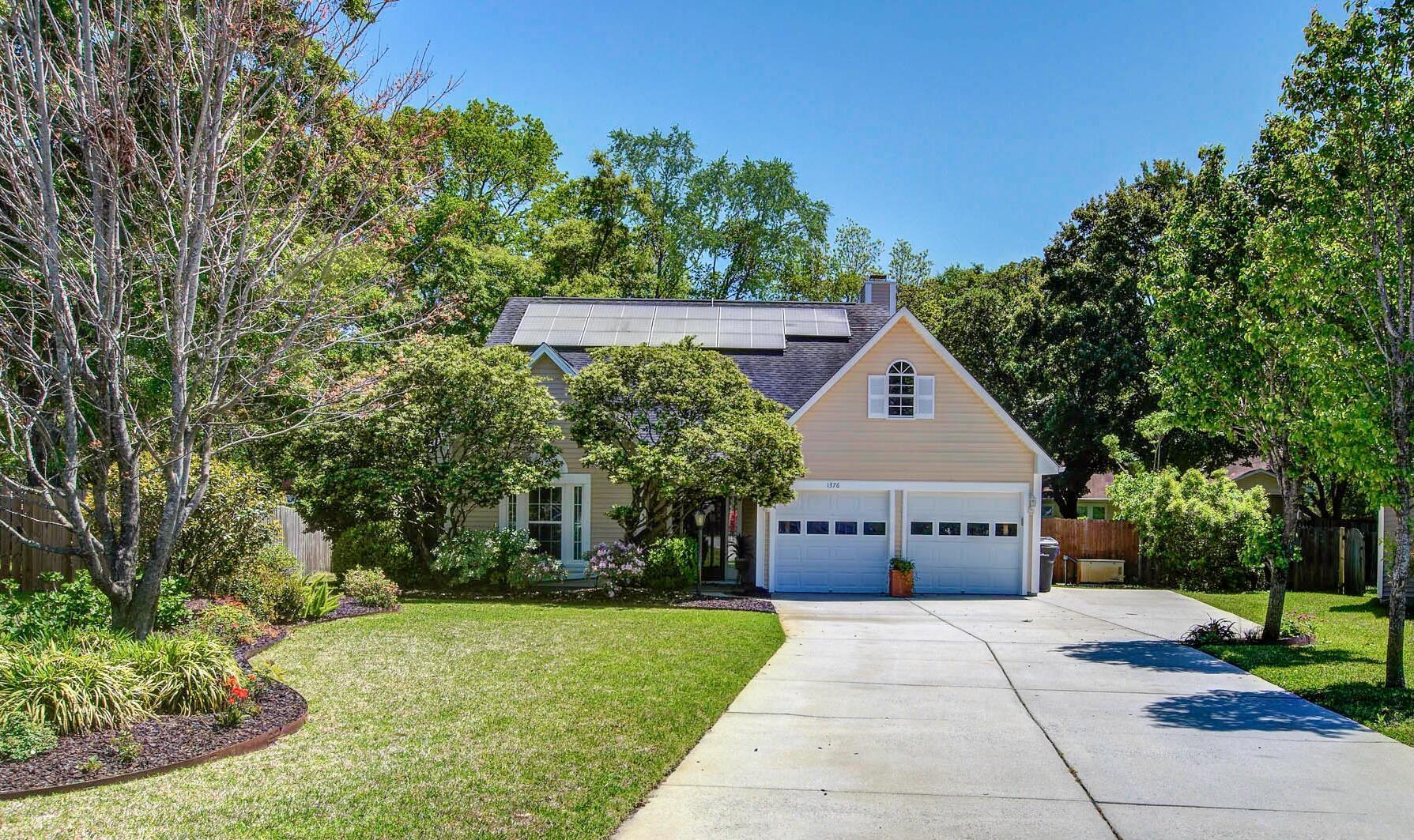 Photo one of 1376 Downsberry Dr Mount Pleasant SC 29466 | MLS 24009844
