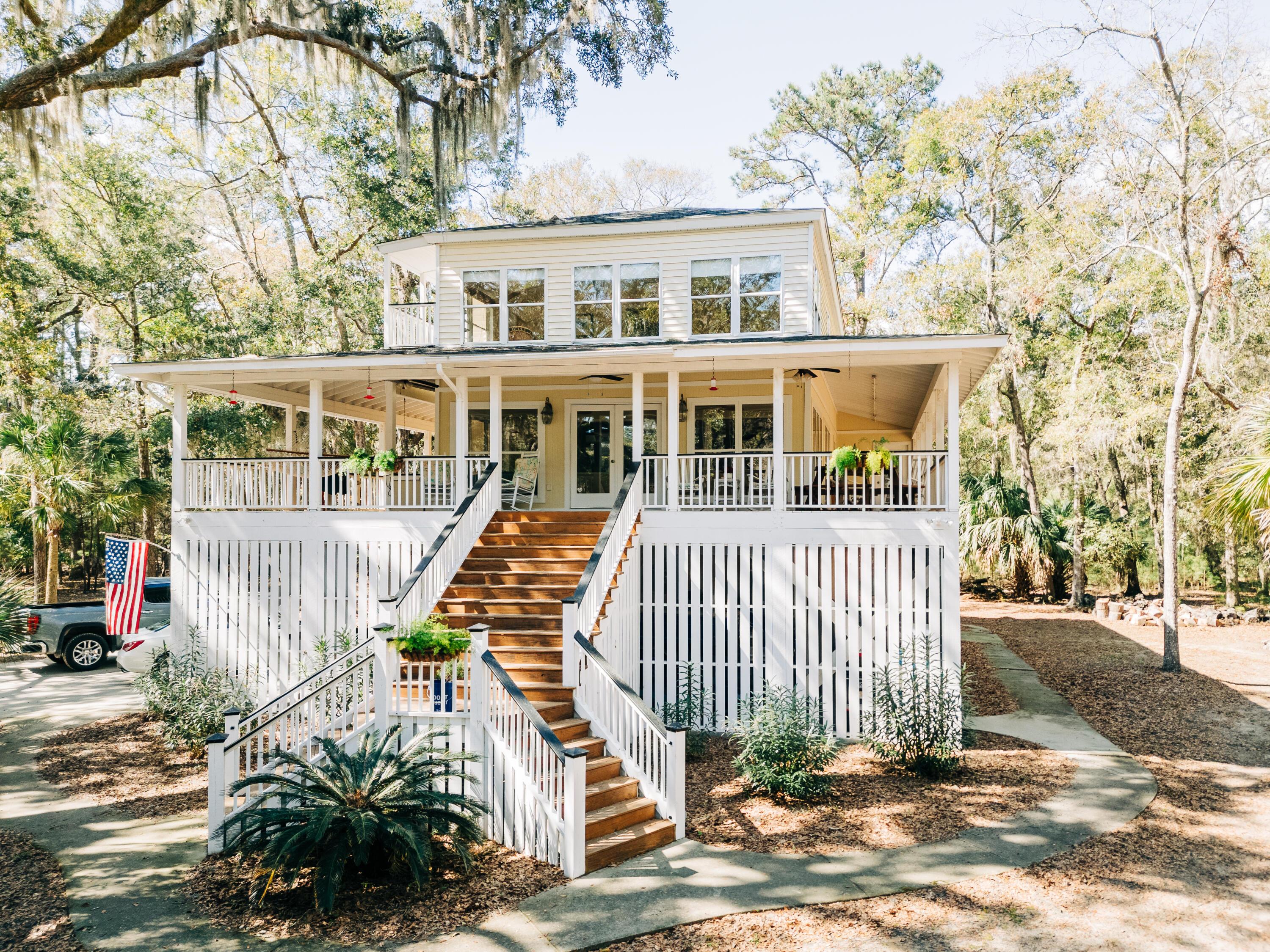 Photo one of 239 Palmetto Pointe Ln Edisto Island SC 29438 | MLS 24010060