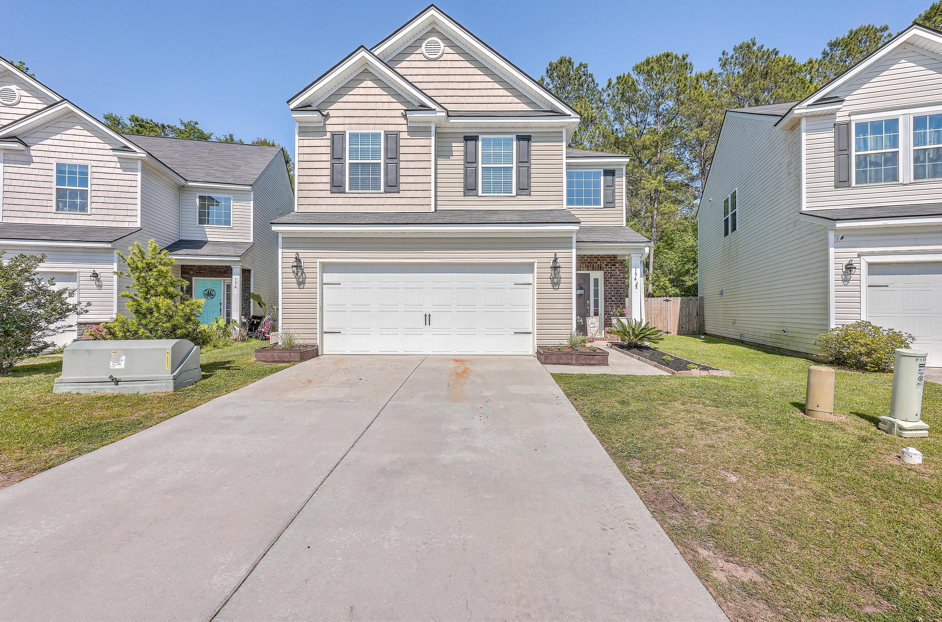 Photo one of 154 Longford Dr Summerville SC 29483 | MLS 24010262
