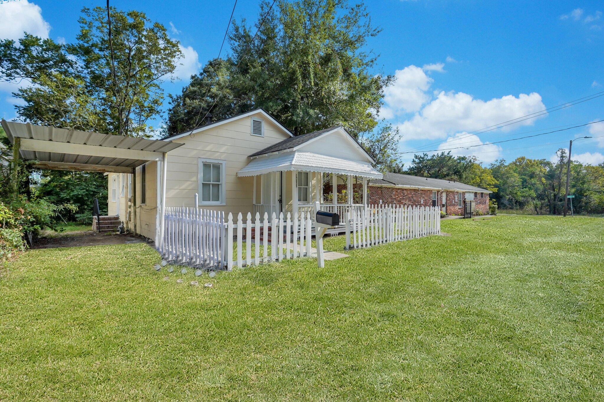 Photo one of 1927 Iris St North Charleston SC 29405 | MLS 24024606