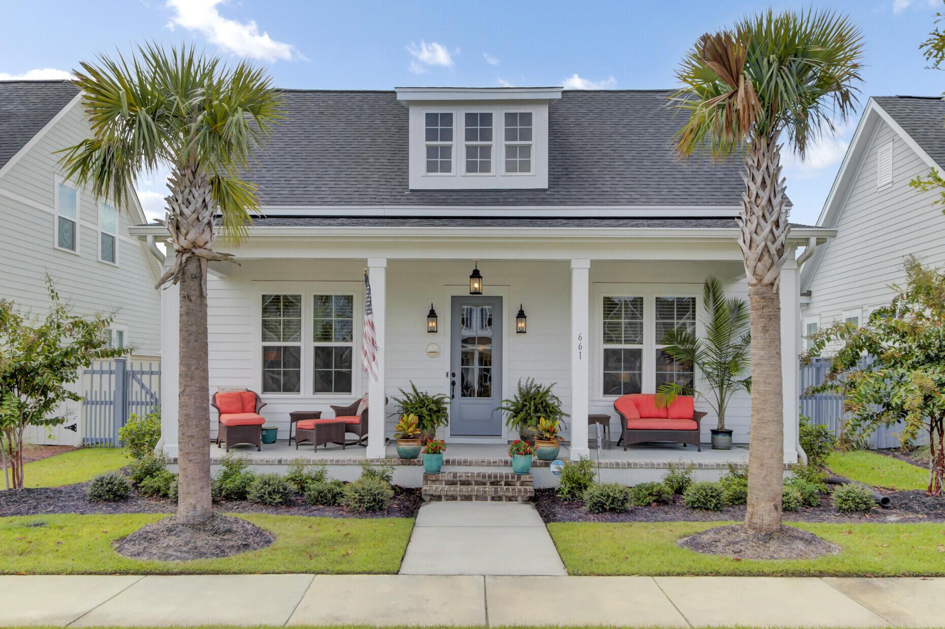 Photo one of 661 Blueway Ave Summerville SC 29486 | MLS 24025176