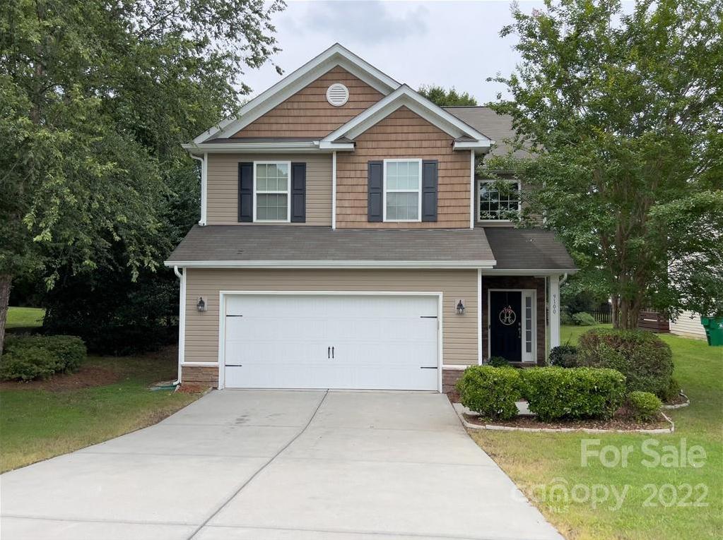 Photo one of 9100 Griers Pasture Dr Charlotte NC 28278 | MLS 3887988
