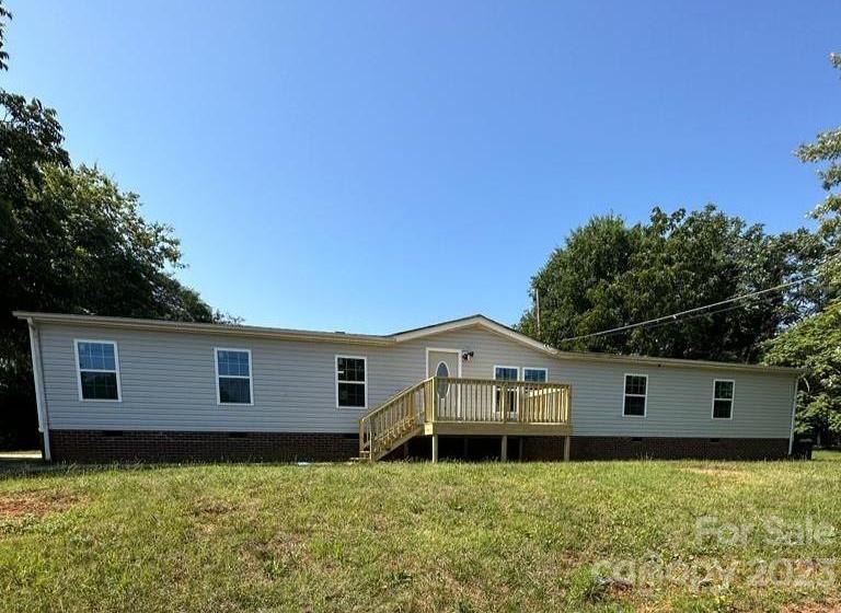 Photo one of 318 Charles St Statesville NC 28677 | MLS 4054379