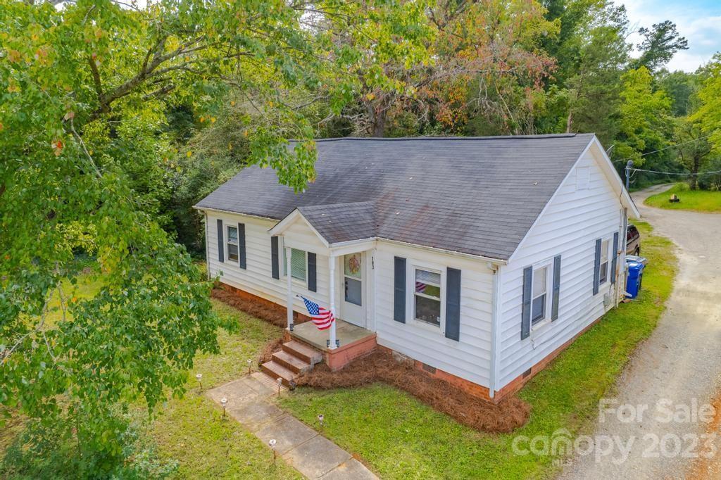 Photo one of 103 Serene Meadow Trl Statesville NC 28677 | MLS 4070978