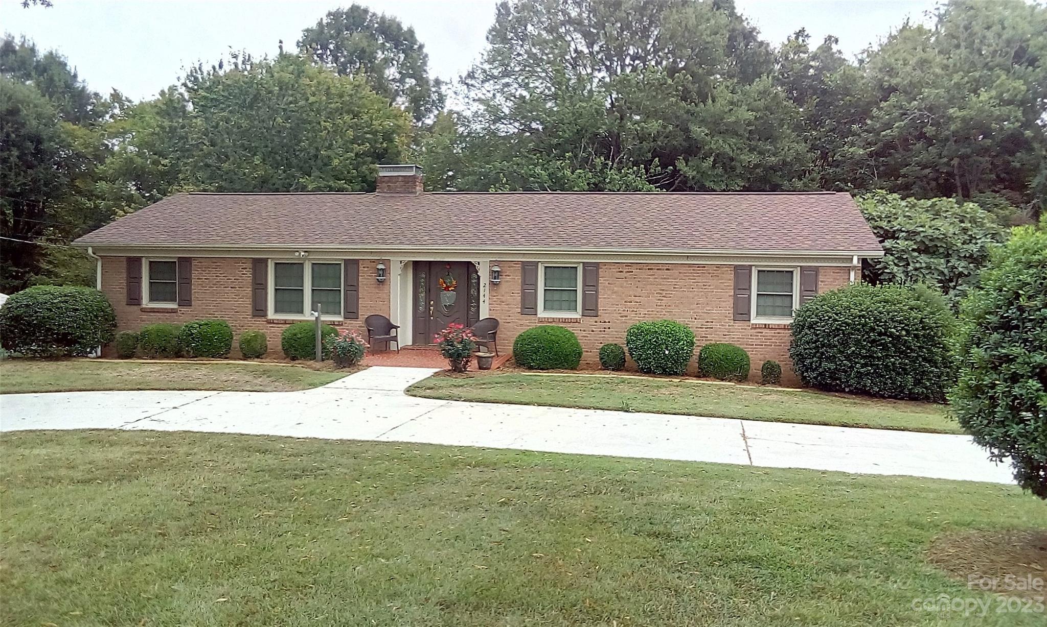 Photo one of 2144 Sheffield Dr Kannapolis NC 28083 | MLS 4076567