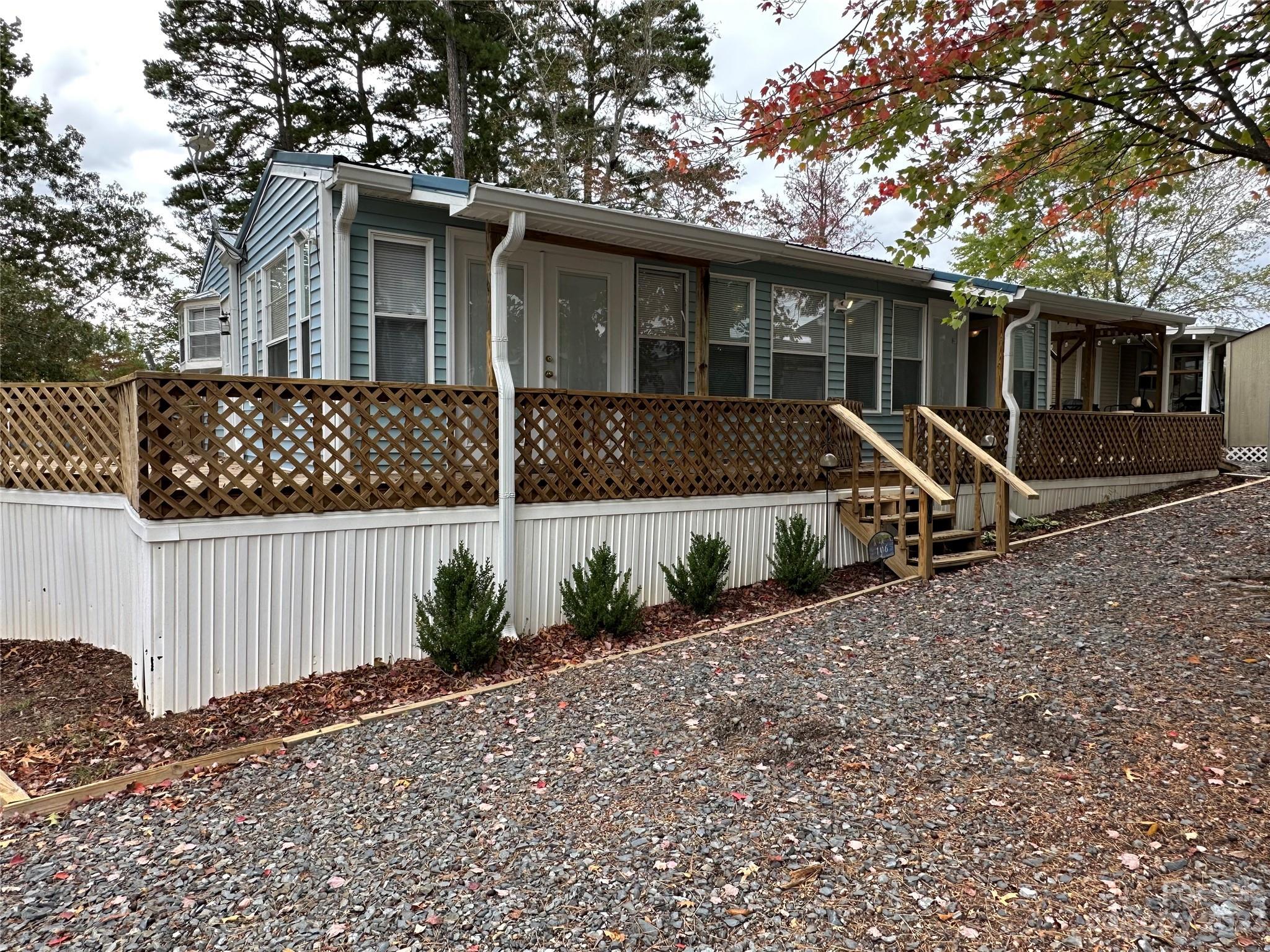Photo one of 106 Pine St New London NC 28127 | MLS 4079241