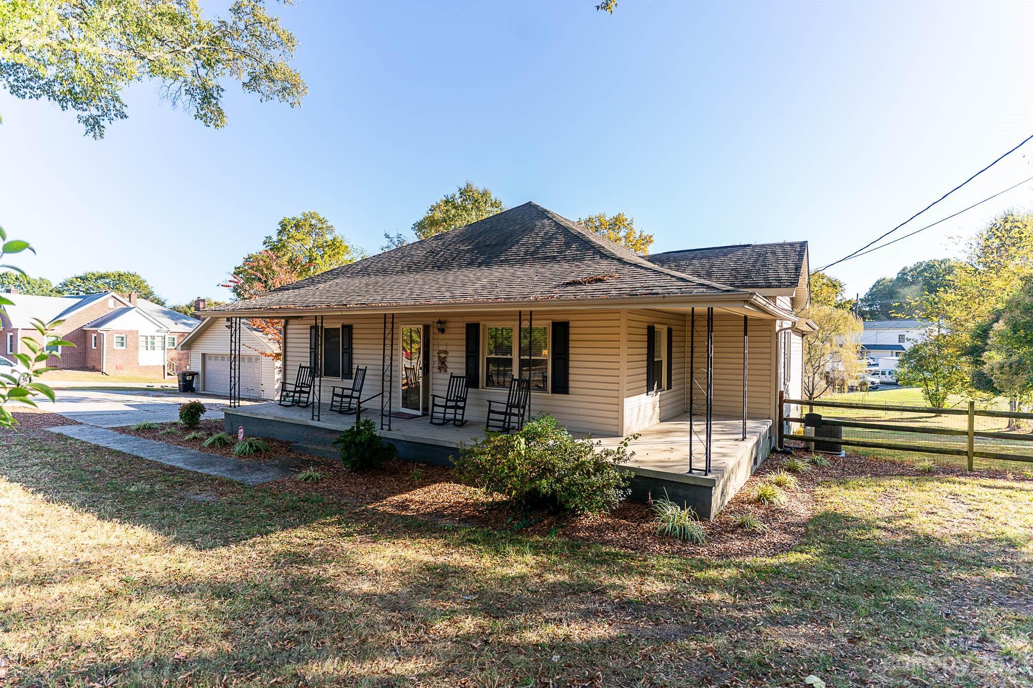 Photo one of 1923 Perfection Ave Belmont NC 28012 | MLS 4084047