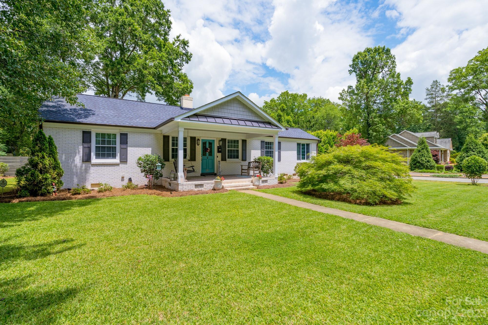 Photo one of 962 Myrtle Dr Rock Hill SC 29730 | MLS 4087319