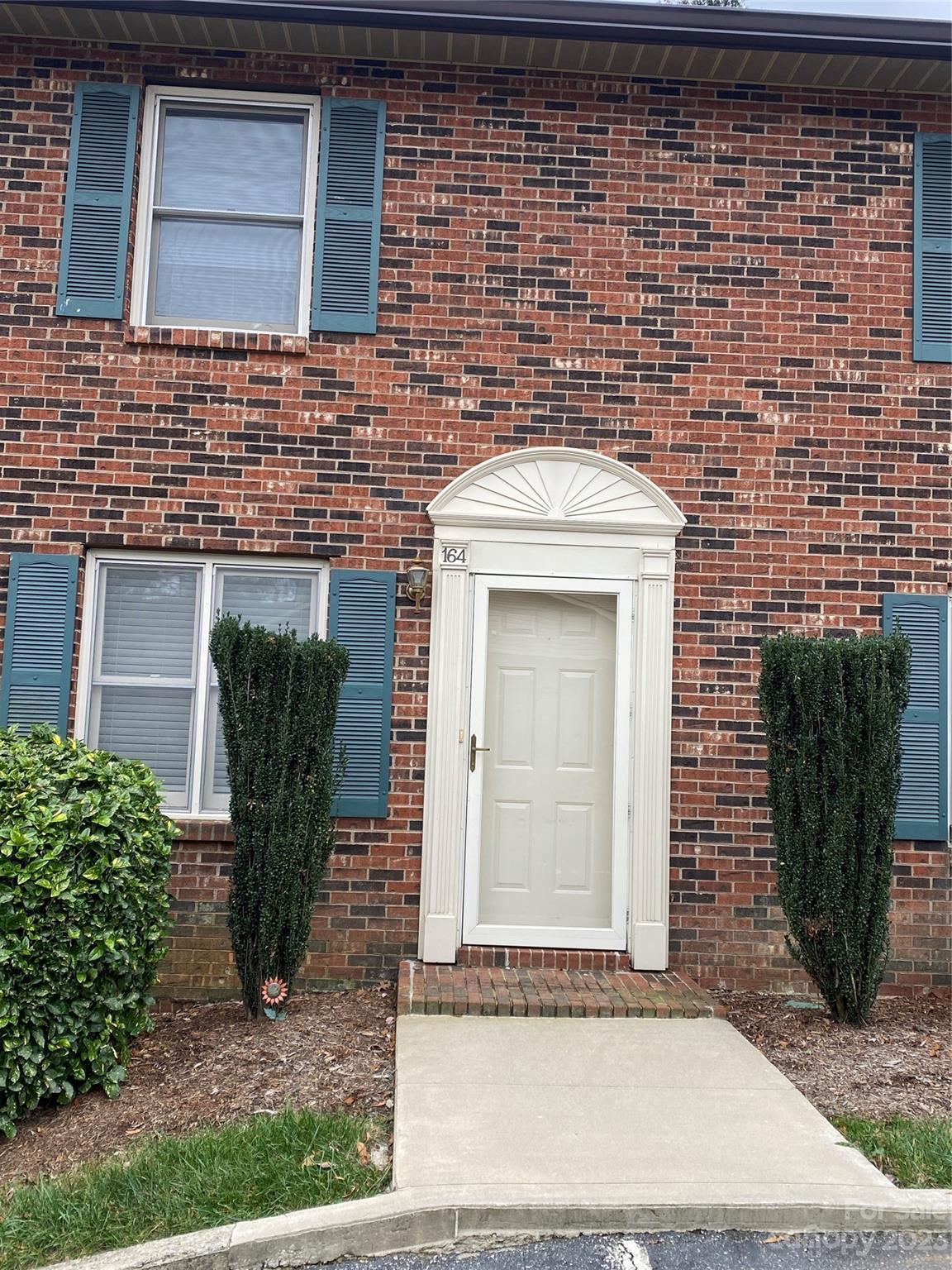 Photo one of 1330 5Th Ne St # 164 Hickory NC 28601 | MLS 4087874