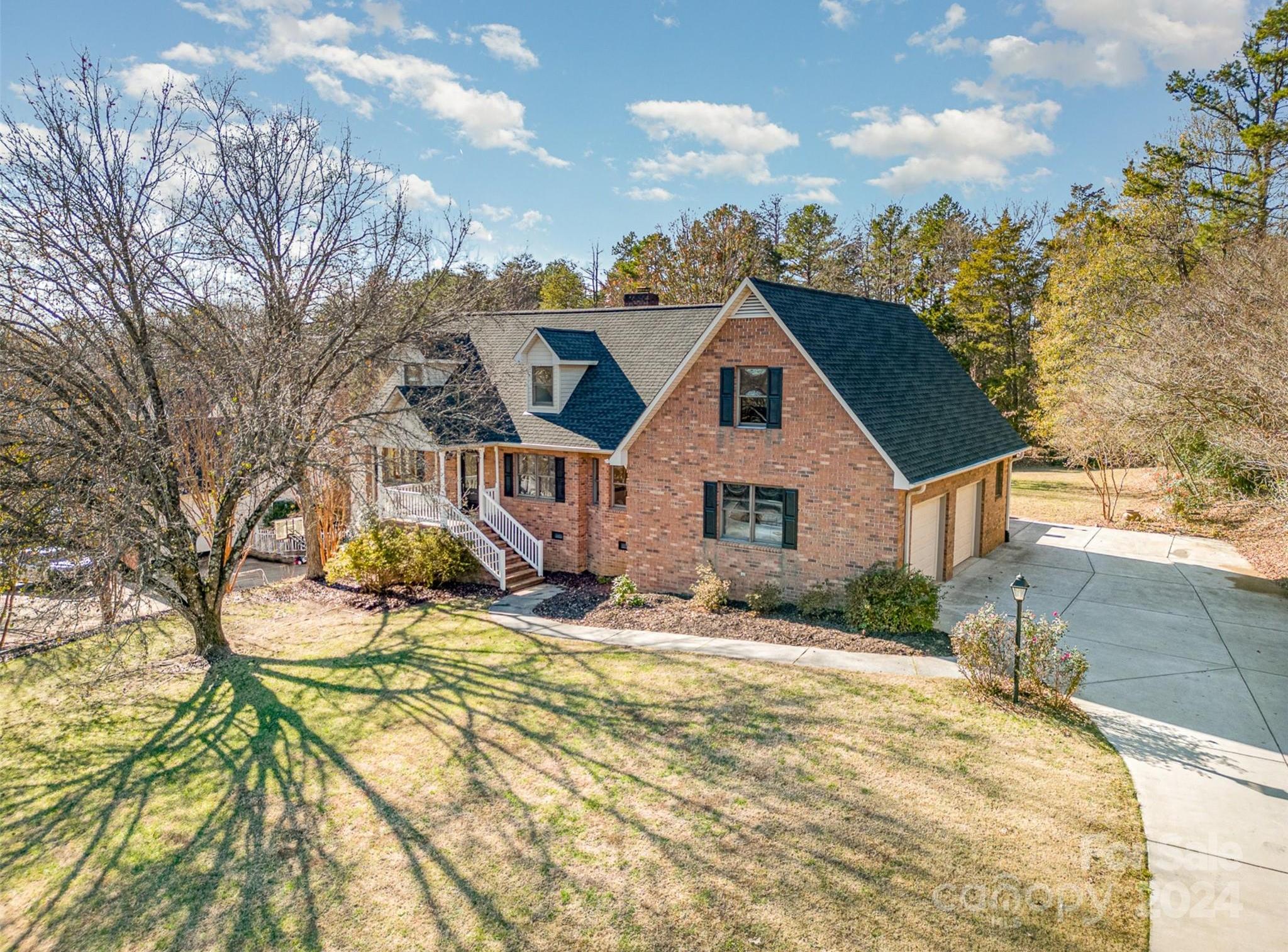 Photo one of 813 Rothmoor Dr Concord NC 28025 | MLS 4090407