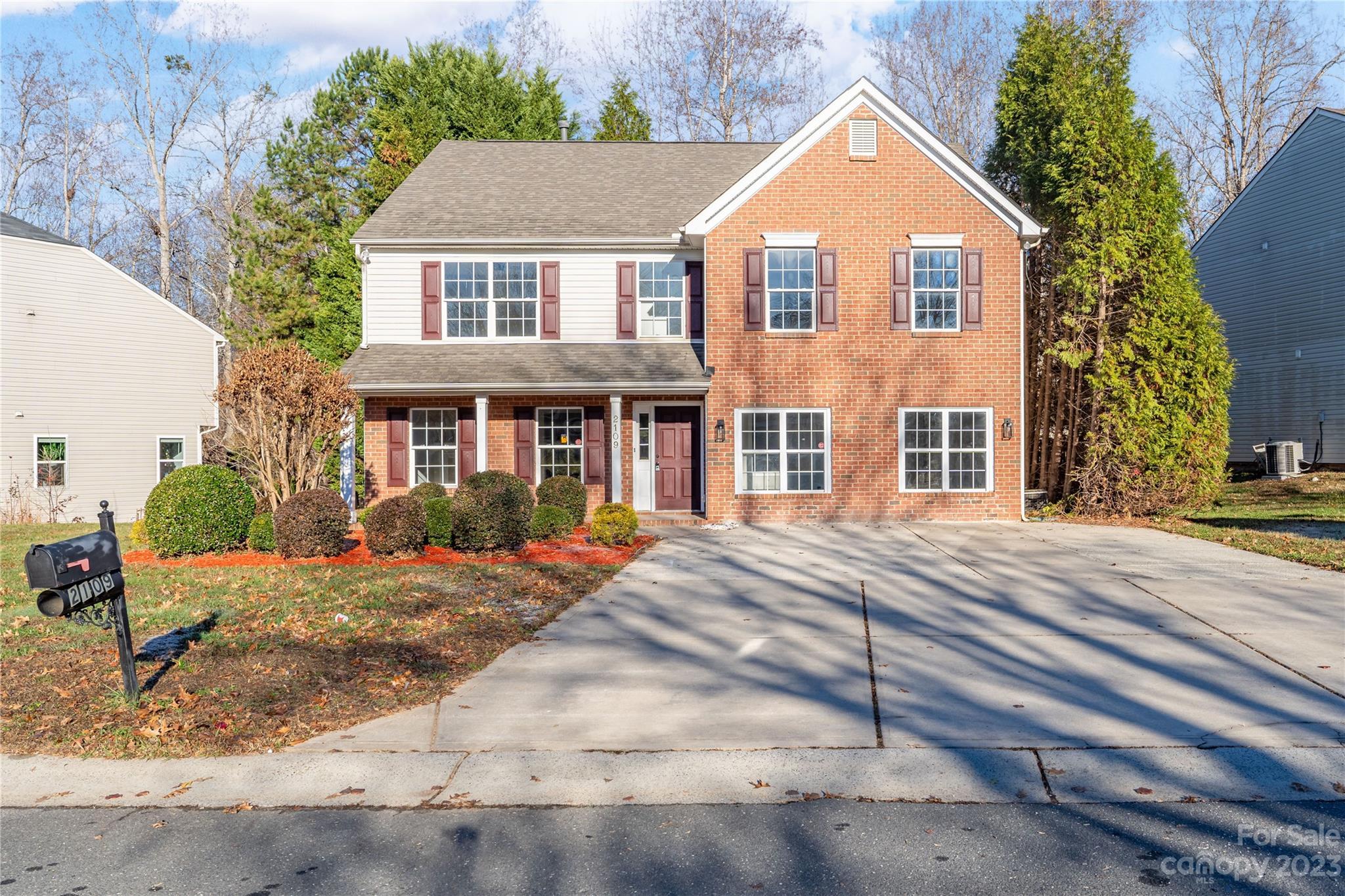 Photo one of 2109 Thorn Crest Dr Waxhaw NC 28173 | MLS 4094052