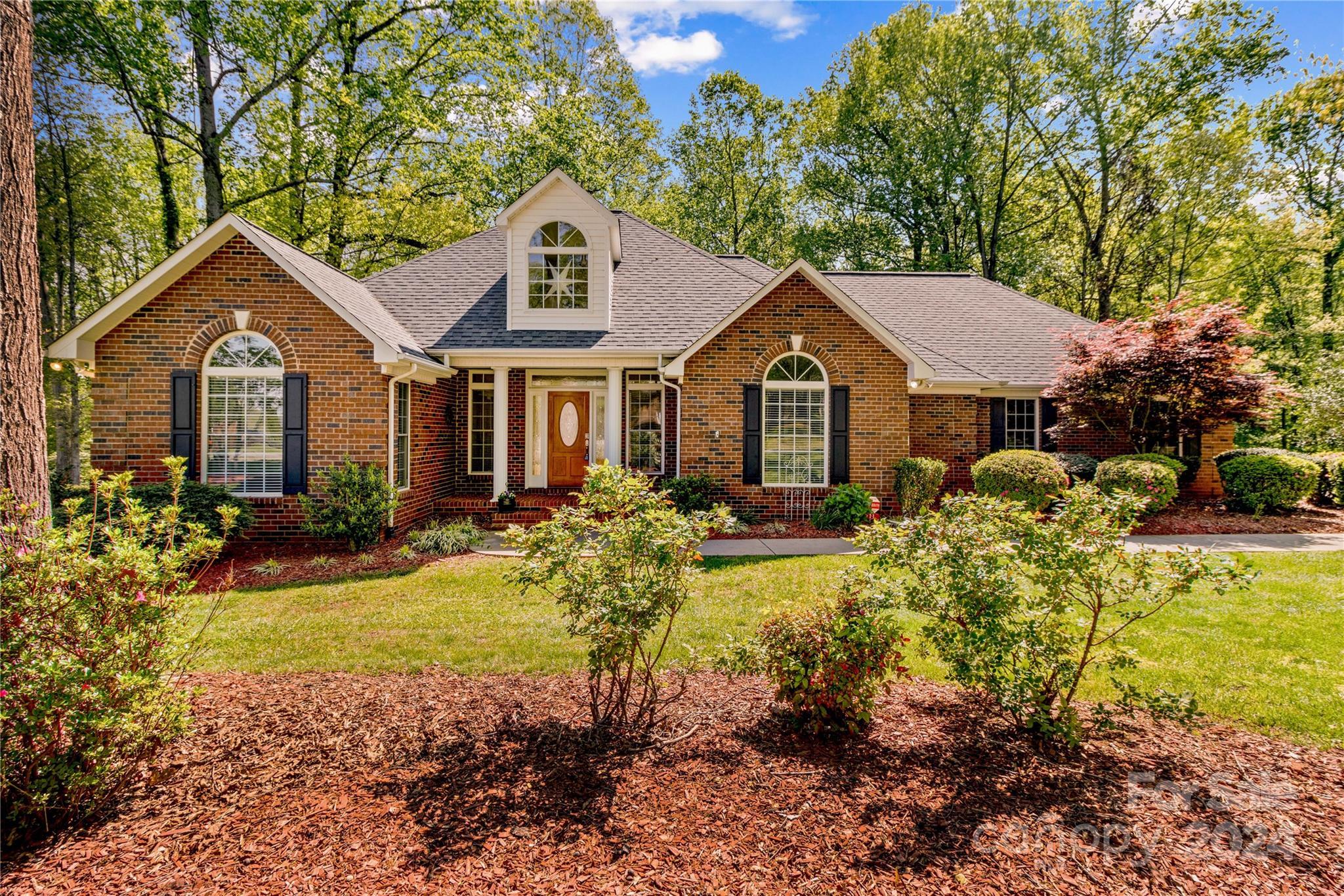 Photo one of 111 Big Oak Ln Statesville NC 28625 | MLS 4097600