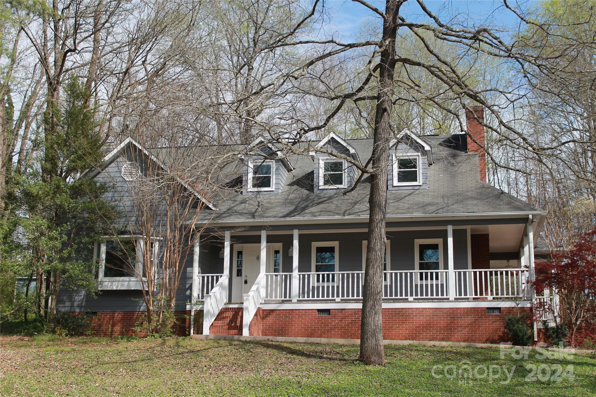 Photo one of 622 Oakdale Dr Statesville NC 28677 | MLS 4101777