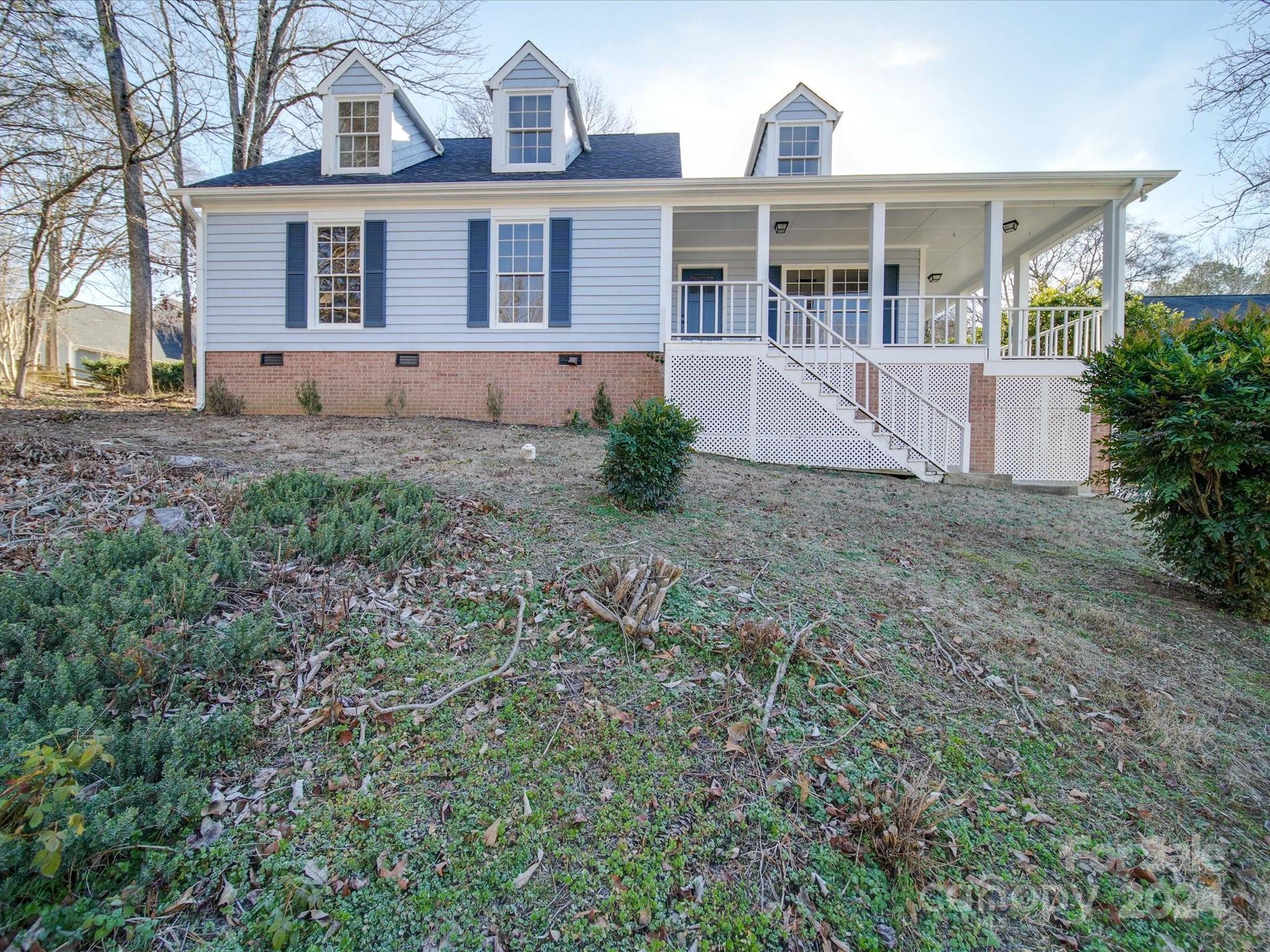 Photo one of 5618 All Saints Ln Charlotte NC 28226 | MLS 4103132