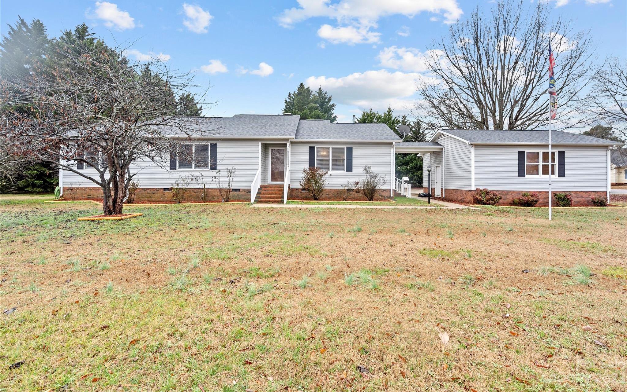 Photo one of 2090 Cardinal Hill Dr Rock Hill SC 29732 | MLS 4105276