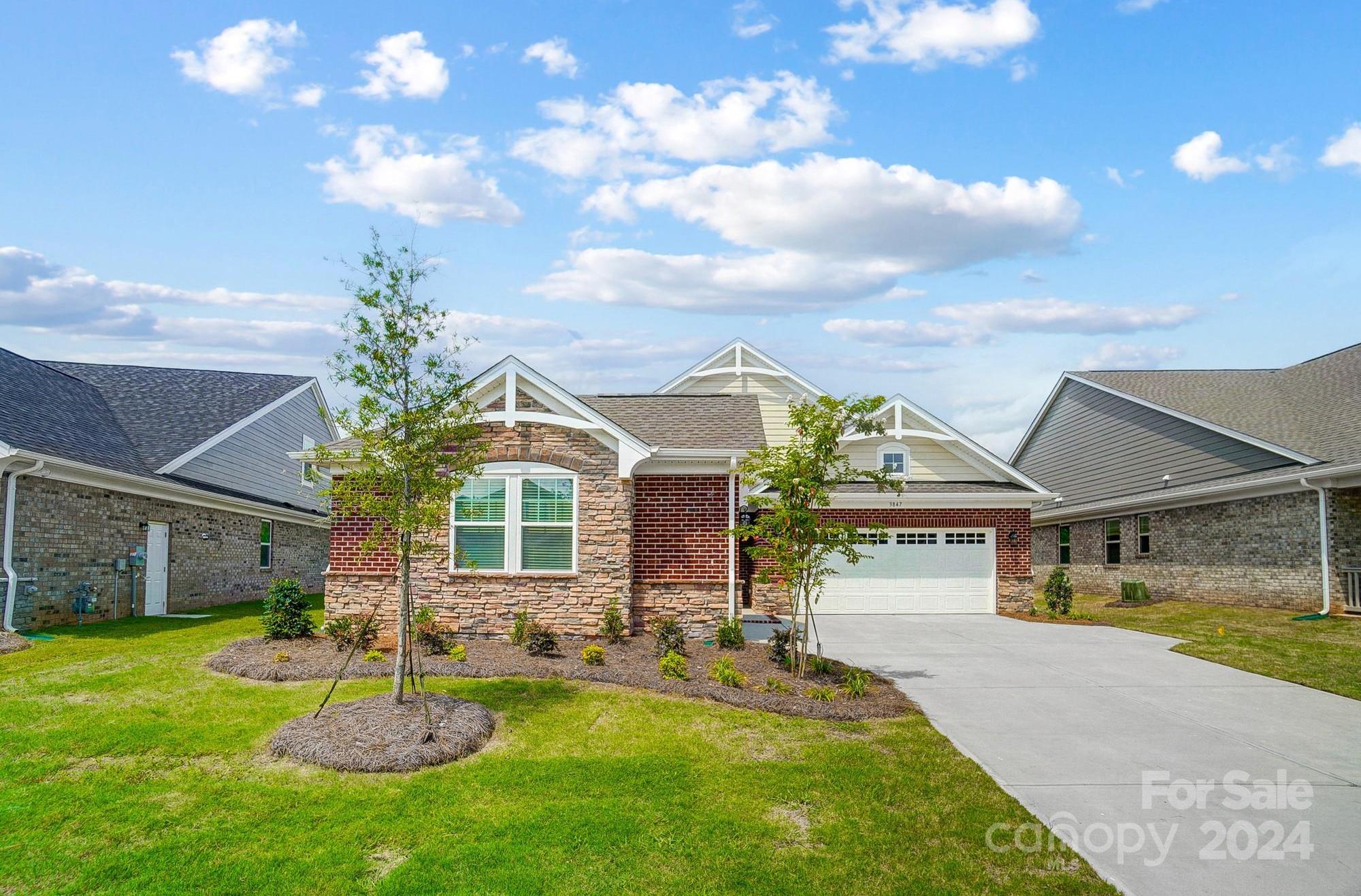 Photo one of 3847 Marchers Trace Dr Mint Hill NC 28227 | MLS 4109026