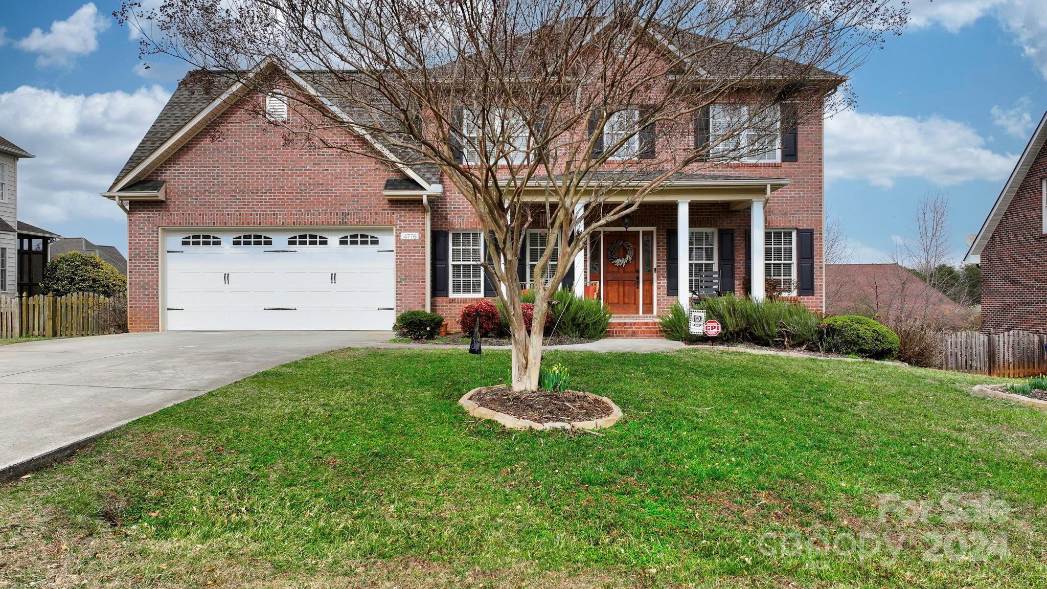Photo one of 4776 Meadow Lark Ln Hickory NC 28602 | MLS 4109034