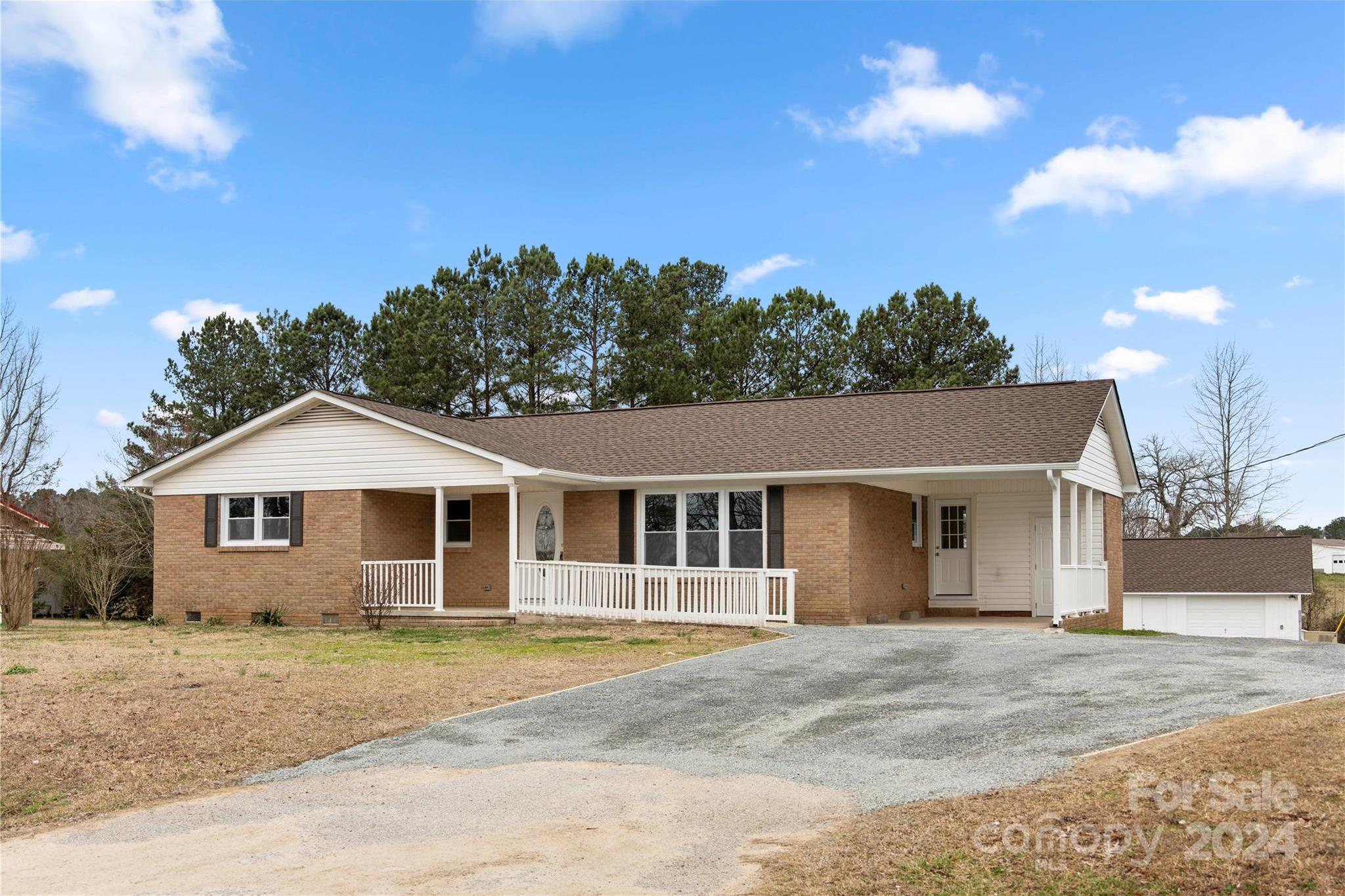 Photo one of 2804 Regency Rd Lancaster SC 29720 | MLS 4109671