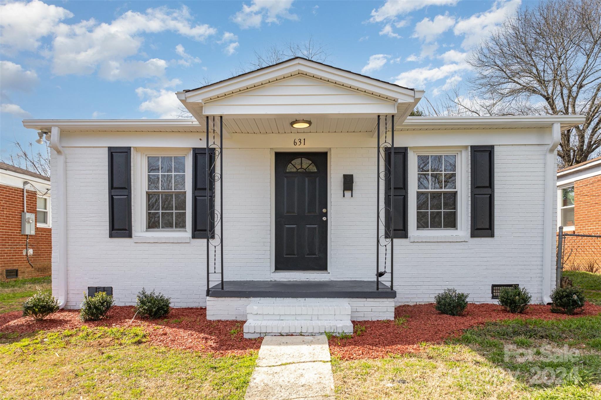 Photo one of 631 Chicago Ave Charlotte NC 28203 | MLS 4109943