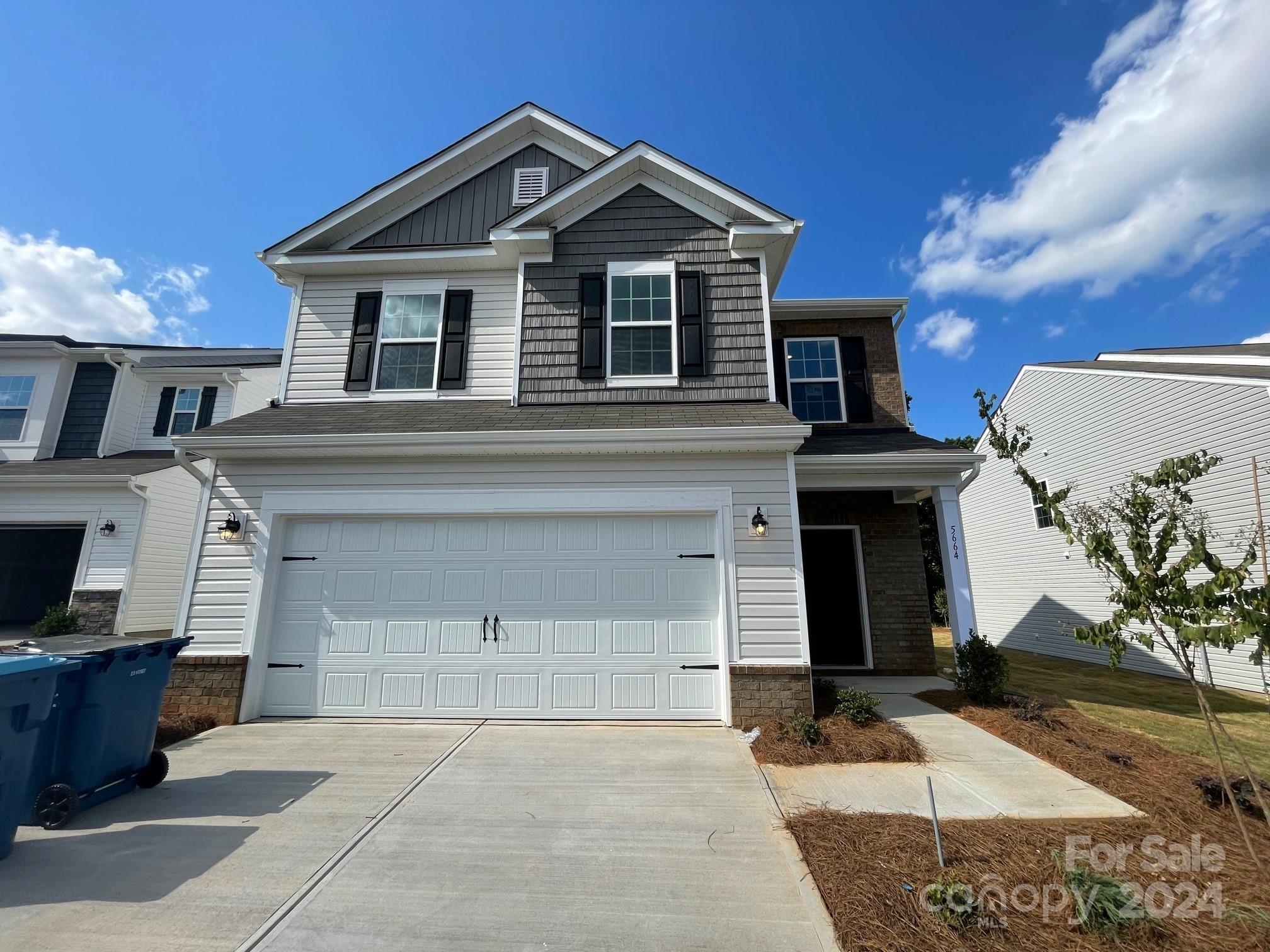 Photo one of 1607 Turkey Roost Rd # 108 Fort Mill SC 29715 | MLS 4112258