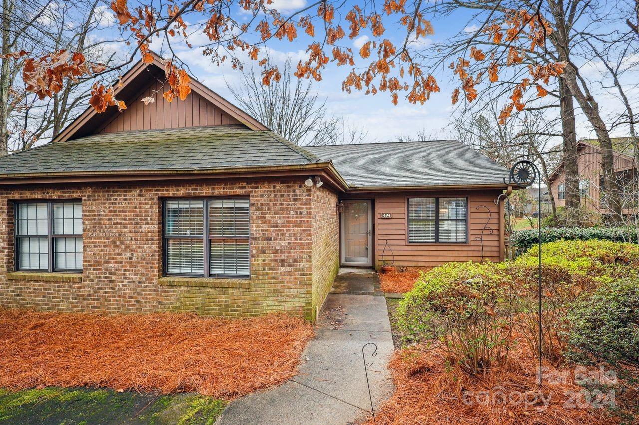 Photo one of 494 Glory Ct Fort Mill SC 29715 | MLS 4114229