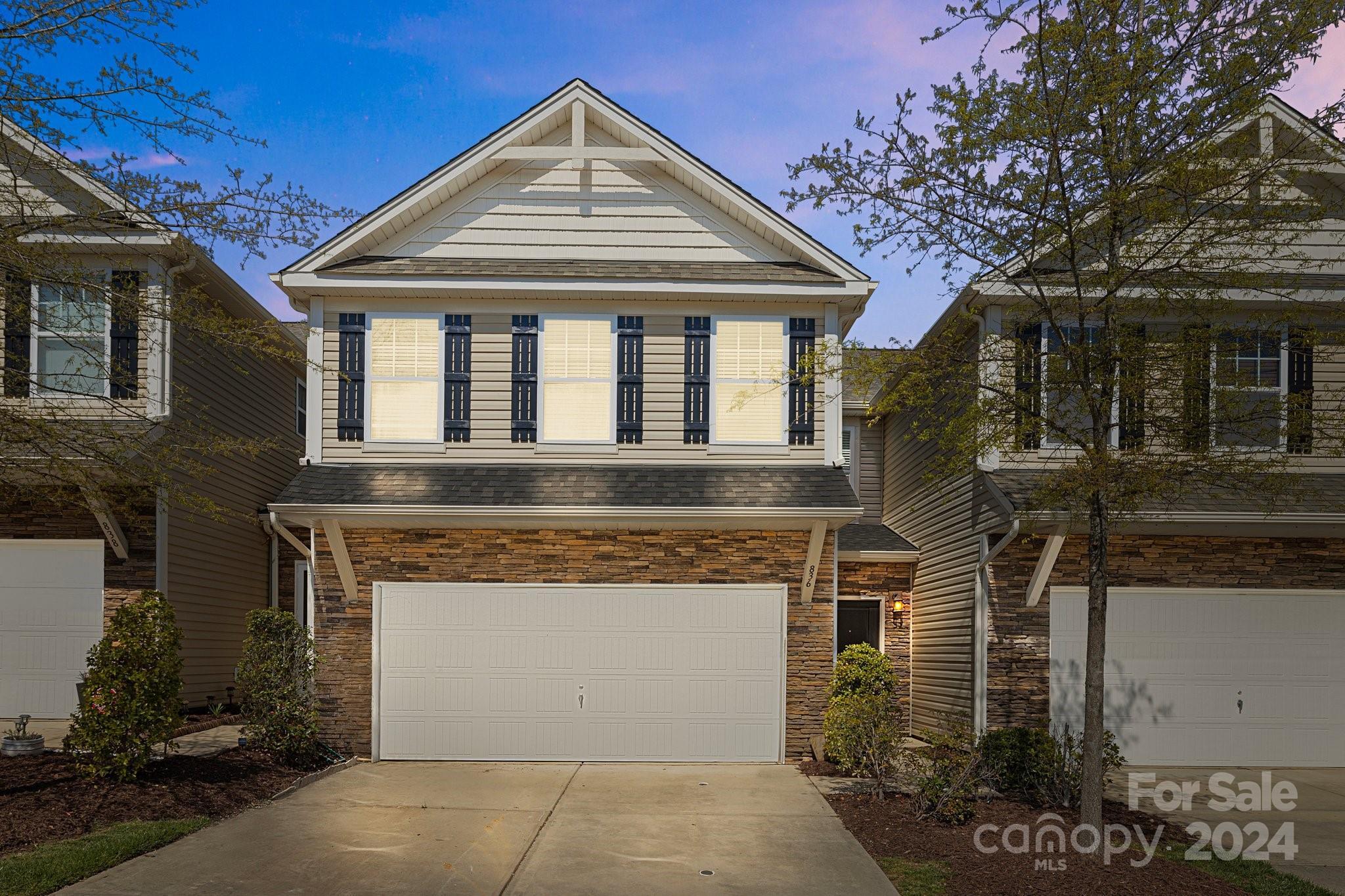Photo one of 836 Summerlake Dr Fort Mill SC 29715 | MLS 4116126