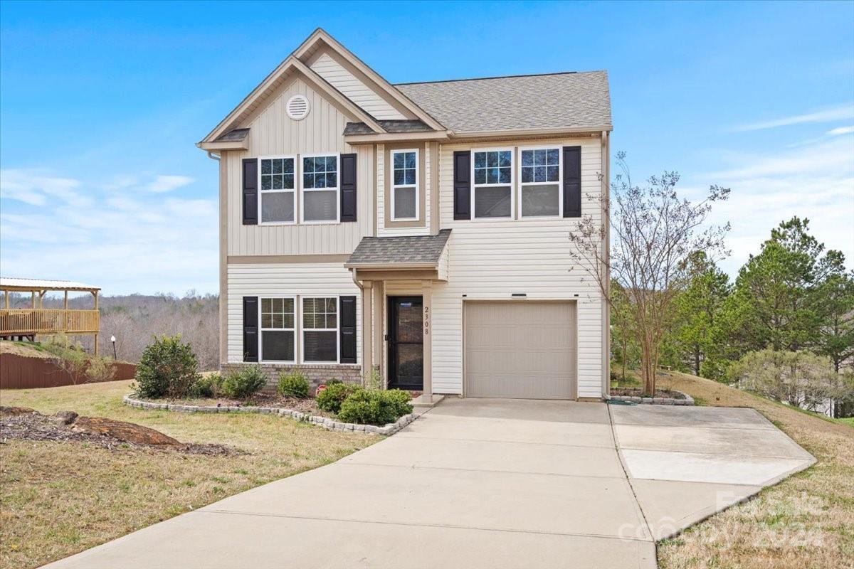 Photo one of 2308 Stonehaven Dr Albemarle NC 28001 | MLS 4116380