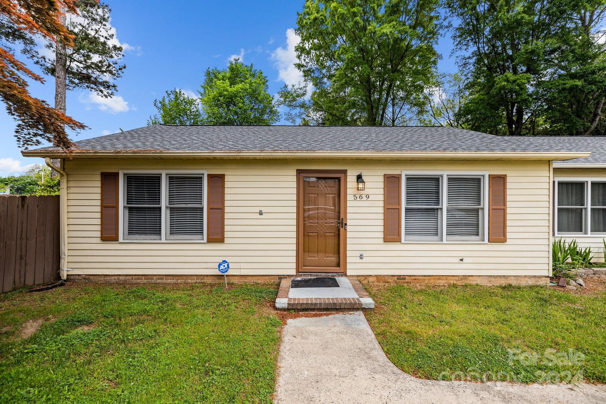 Photo one of 569 Cedarvilla Dr Rock Hill SC 29730 | MLS 4117271