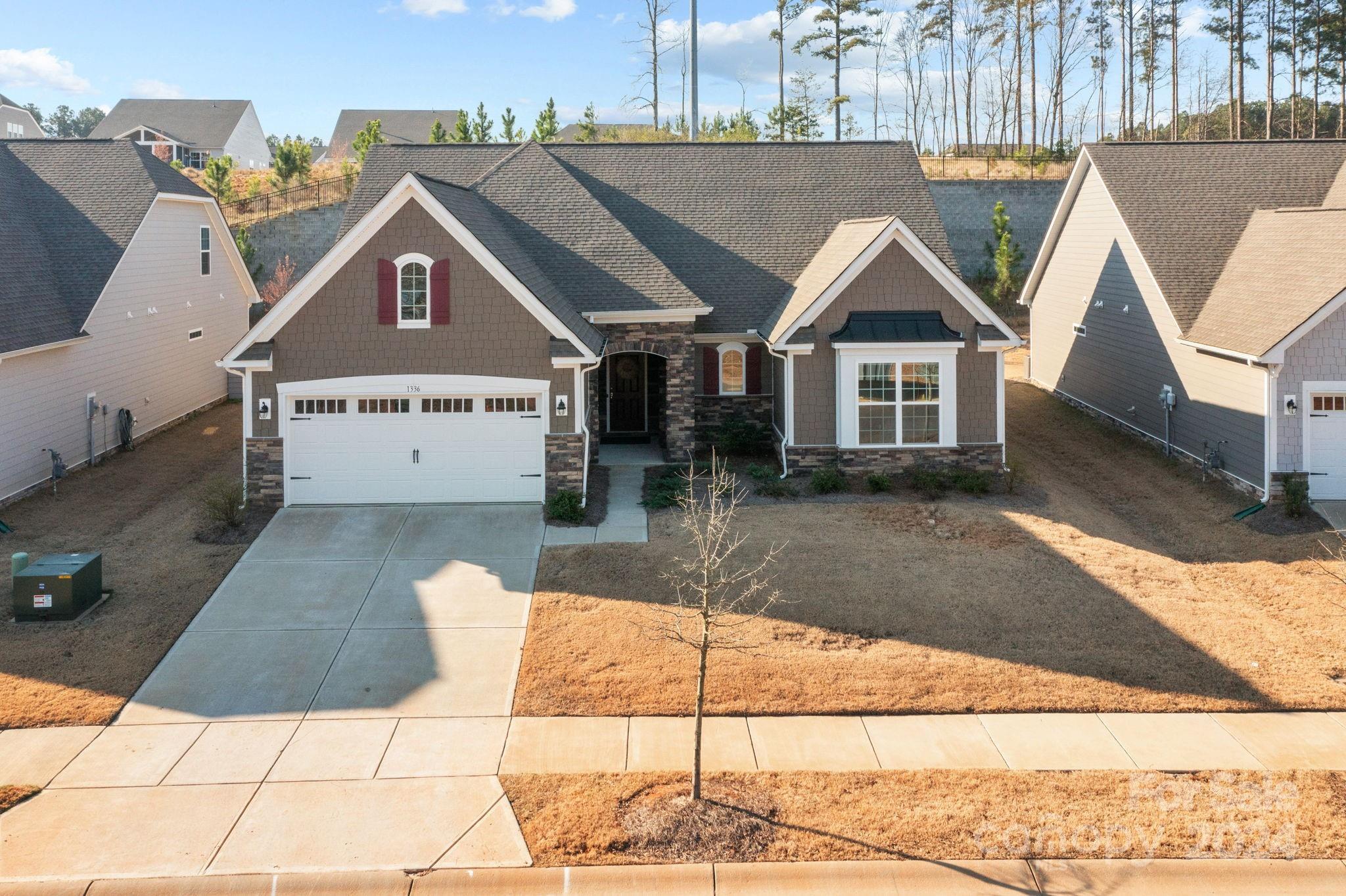 Photo one of 1336 Dali Blvd Mount Holly NC 28120 | MLS 4117340